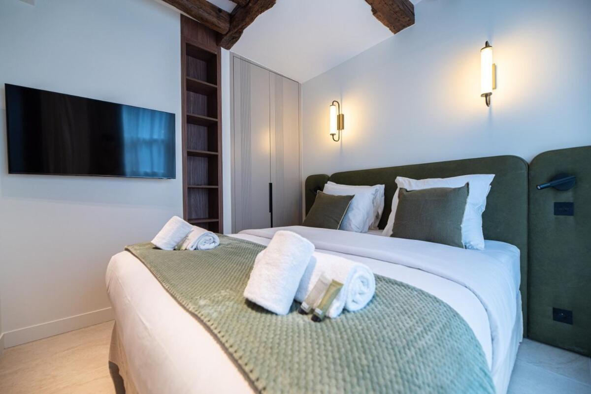 Luxury 2br - Place Des Vosges - Le Marais Appartement *